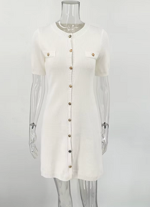 Victoria | white